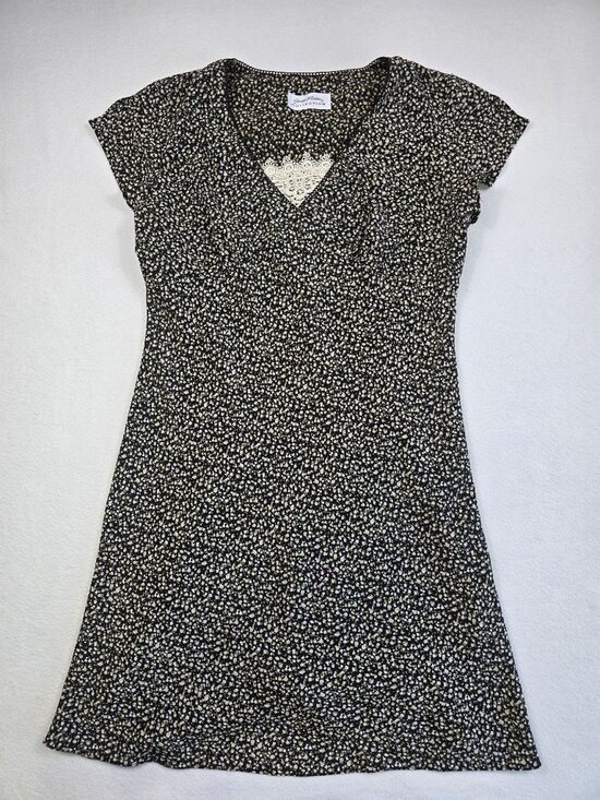Giorgio Fiorlini Dresses & Skirts - Vintage Giorgio Fiorlini Collection Medium Black & White Floral Print Midi Dress